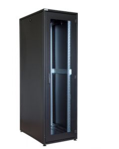 RZ Pro Rack mit aktiver Belüftung per Ventilatoren 600x1200x2100, vorne geschlossen